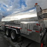 Big Rig tanker Bobtail Trailer Polishing